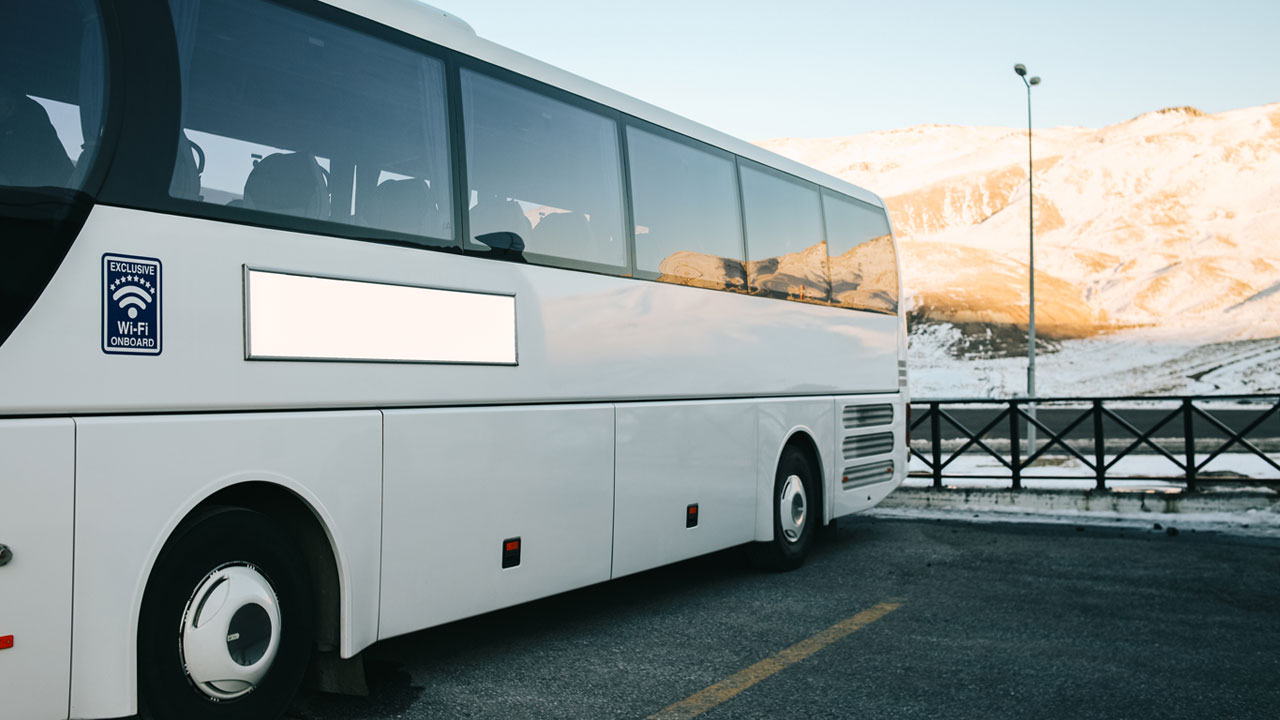 are-you-allowed-to-eat-food-on-charter-buses